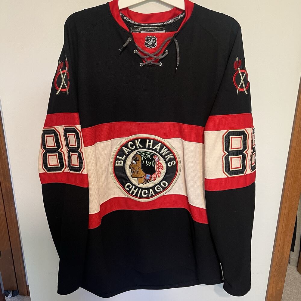 CCM Chicago Blackhawks Patrick Kane 88 2009 Winter Classic Jersey Reebok Size 52